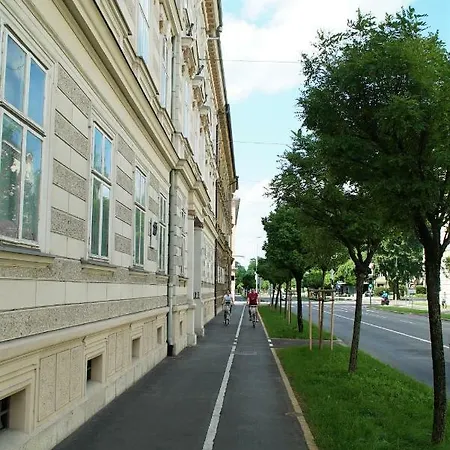 Apartma Simona *